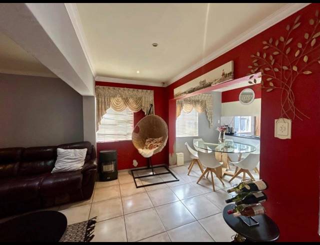 3 BEDROOM HOUSE FOR SALE IN SONNEVELD